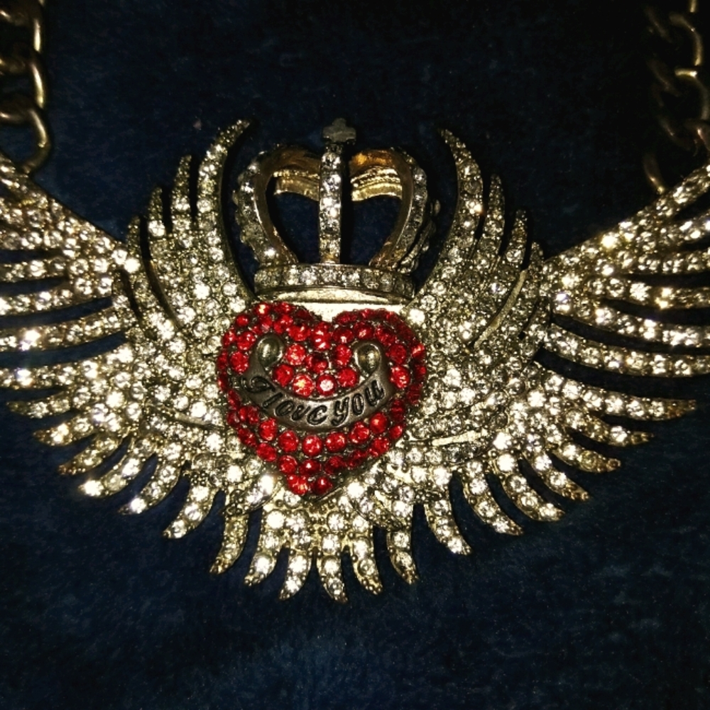 Big chest piece necklace